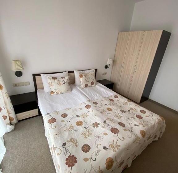 דירת חדר, Vihren Royal Palace