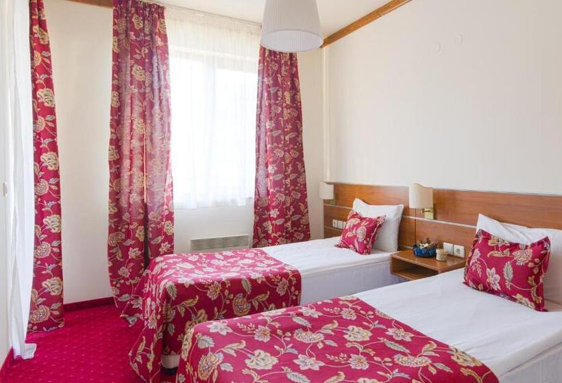 דירת שני חדרים, Vihren Royal Palace