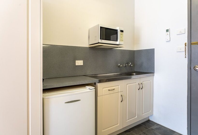 バルコニー付きデラックスルーム, Port Aloha Motel