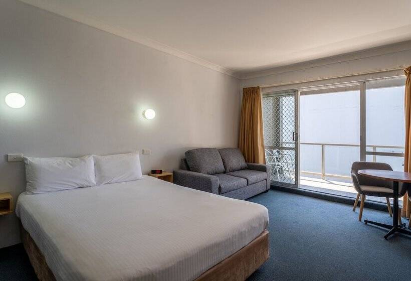 バルコニー付きデラックスルーム, Port Aloha Motel