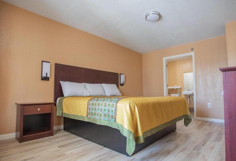 带大床的标准间, The Crossroads Hotel And Suites Irving