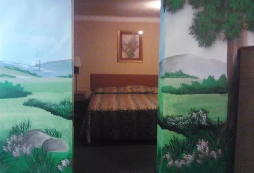 سوئیت با تخت بزرگ, The Crossroads Hotel And Suites Irving