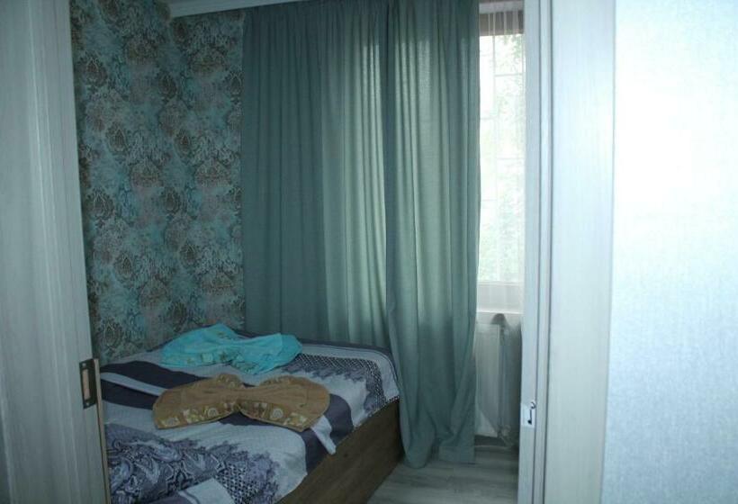 اتاق استاندارد, Golden Way