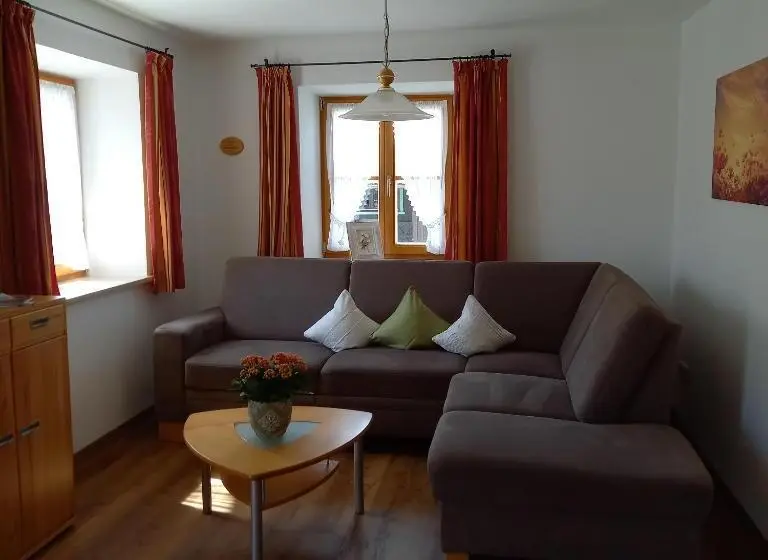 バルコニー付き１ベッドルームアパートメント, Hörlhof   Chiemgau Karte