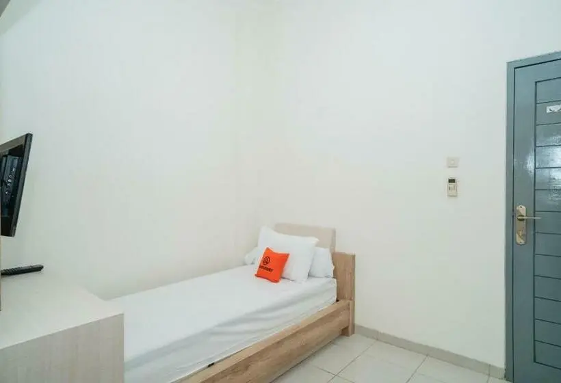 スタンダードシングルルーム, Koolkost Syariah Near Universitas Moestopo Bintaro