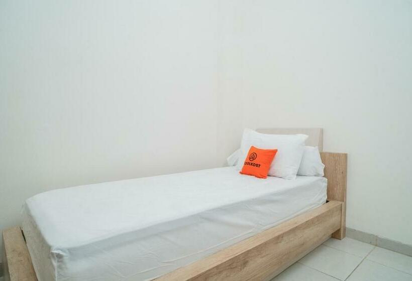 スタンダードシングルルーム, Koolkost Syariah Near Universitas Moestopo Bintaro
