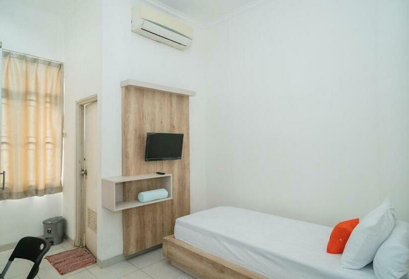 Номер Стандарт Индивидуальный, Koolkost Syariah Near Universitas Moestopo Bintaro