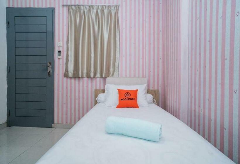 Номер Стандарт Индивидуальный, Koolkost Syariah Near Universitas Moestopo Bintaro