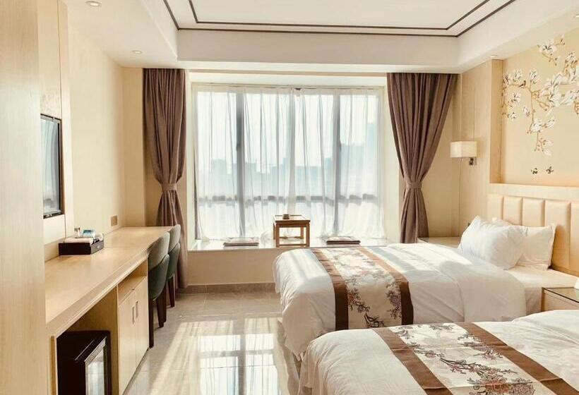 디럭스 룸, Youngsun