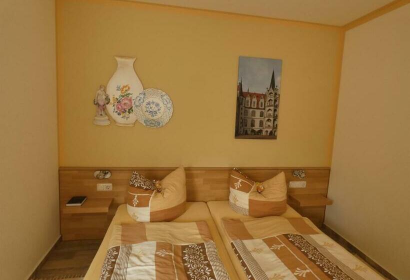 Номер Стандарт, Pension Ufert
