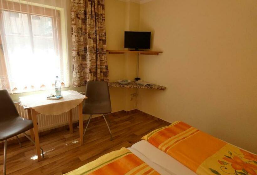 标准间, Pension Ufert