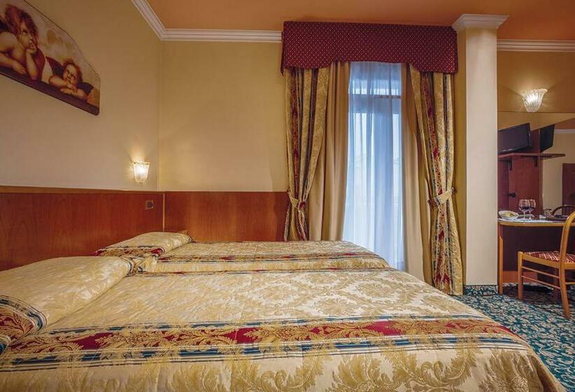 غرفة قياسية مزوَّدة بشُرفة, Terme Cristoforo