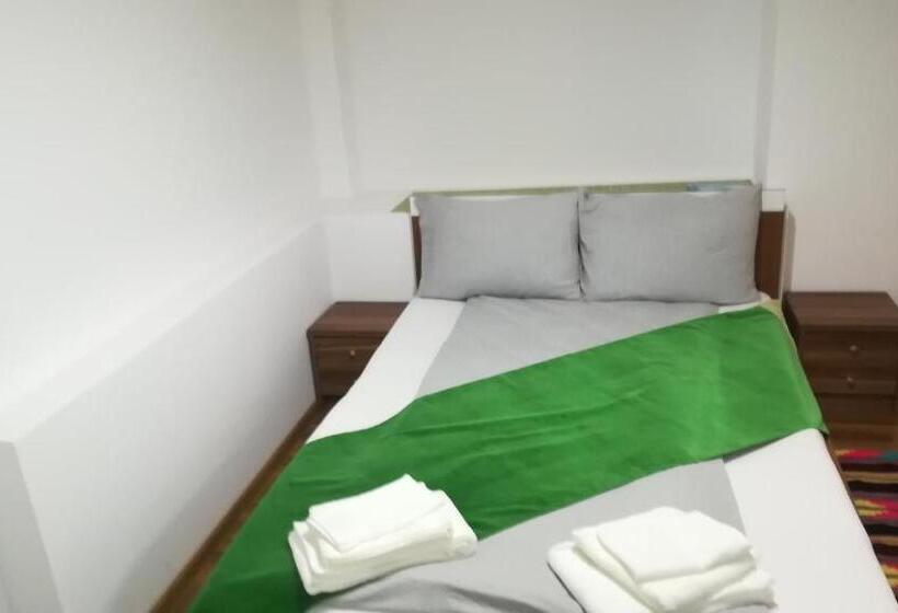 Номер Deluxe, Pensiunea Basarabia