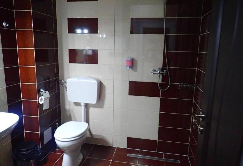 バルコニー付きスタンダードルーム, Indeep Club