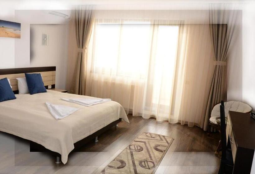 バルコニー付きスタンダードルーム, Indeep Club