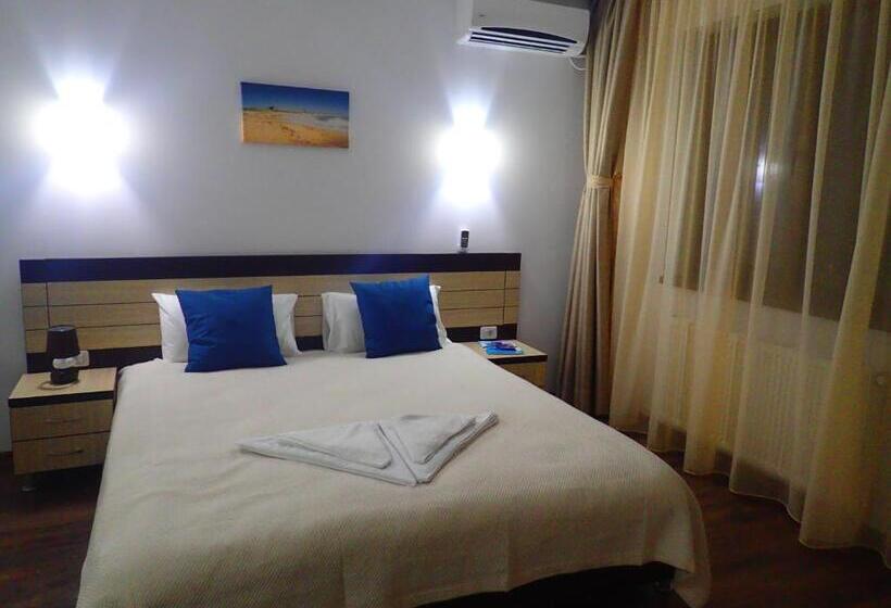 バルコニー付きスタンダードルーム, Indeep Club