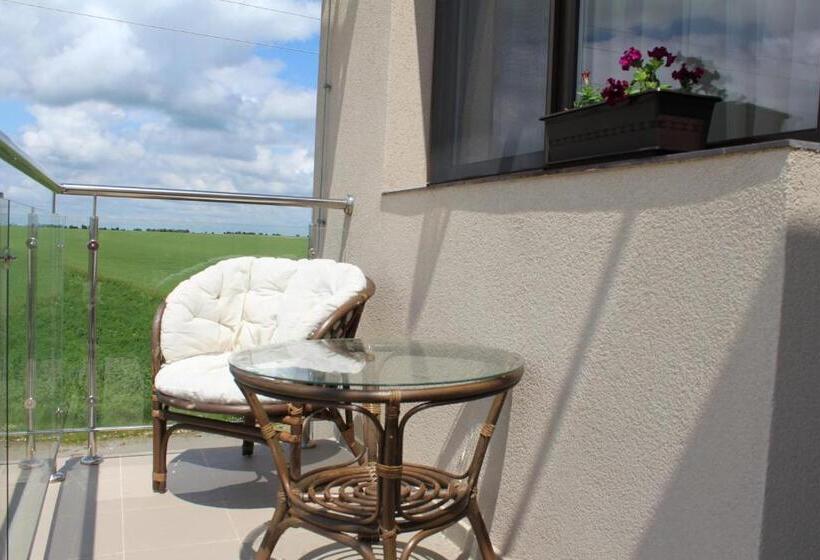 テラス付きスタンダードルーム, Indeep Club