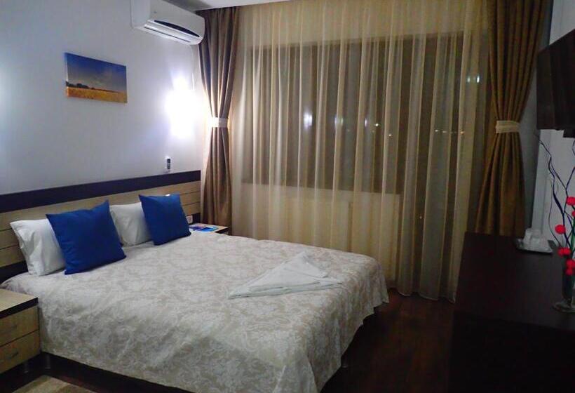 スタンダードルーム, Indeep Club