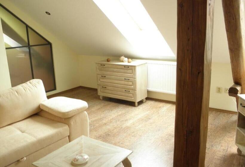 １ベッドルームハウス, Penzion U Lišky