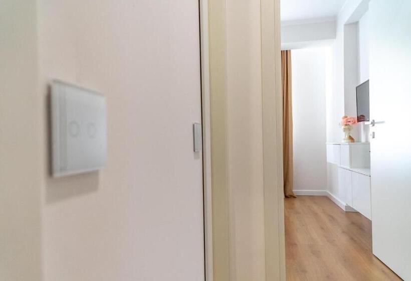 דירה בת חדר שינה 1 עם מרפסת, Royal Paradise Beach