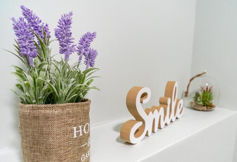 דירת חדר בקומת קרקע, Royal Paradise Beach