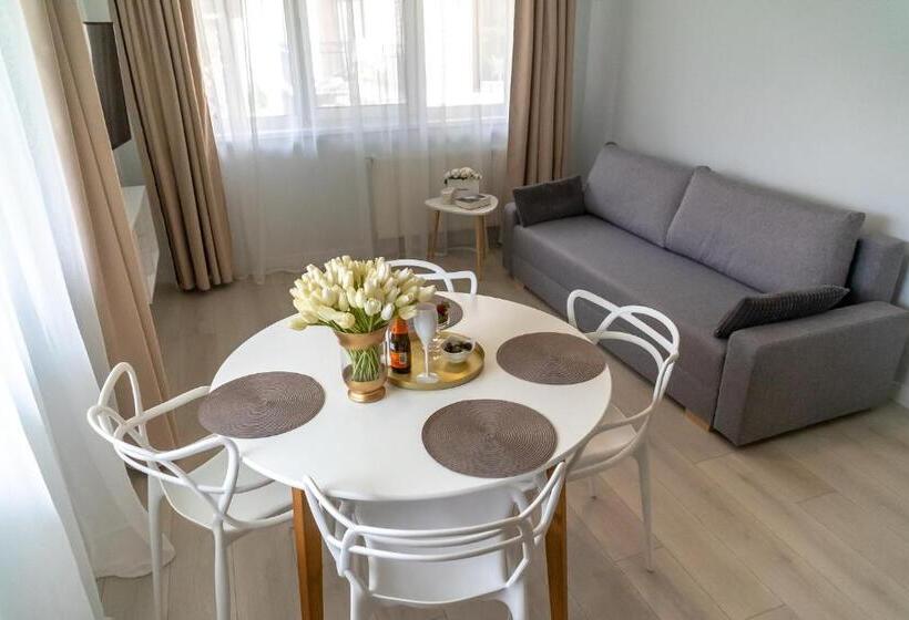 דירת חדר בקומת קרקע, Royal Paradise Beach