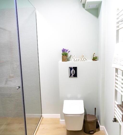 דירת חדר בקומת קרקע, Royal Paradise Beach