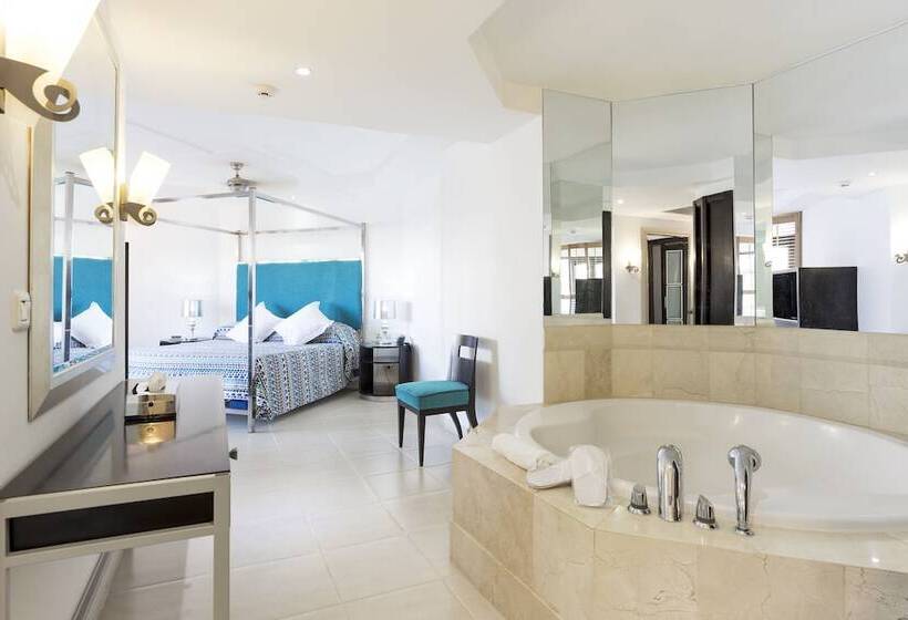 Люкс, Atlas Suites Tenerife