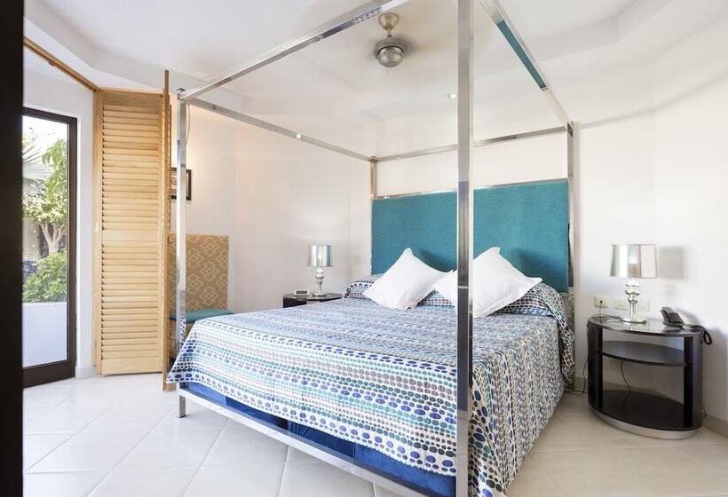 Люкс, Atlas Suites Tenerife