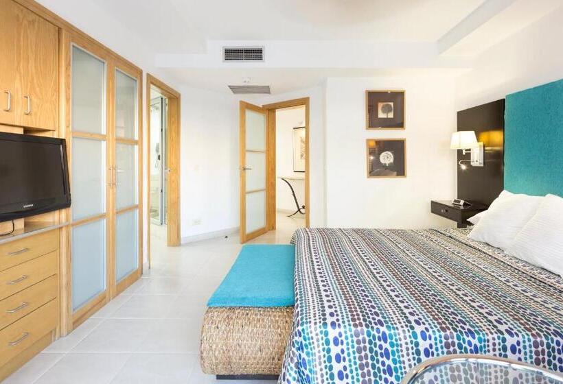 Люкс Вид на Бассейн, Atlas Suites Tenerife