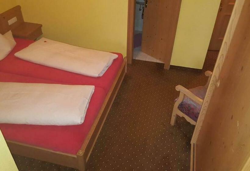 اتاق خانوادگی, Ferienhotel Lindenhof