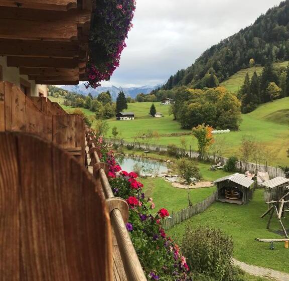 غرفة قياسية مزوَّدة بشُرفة, Heutaler Hof   Hotel Im Naturidyll