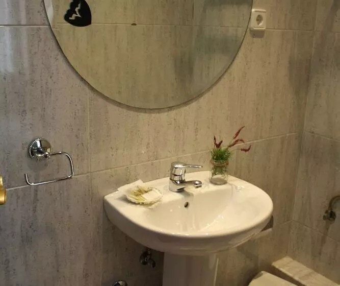 スタンダードルーム, Hostal Rofer