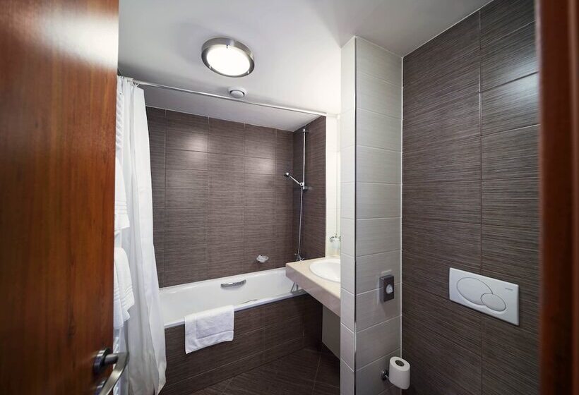 חדר סטנדרט, Academic Hotel & Congress Centre