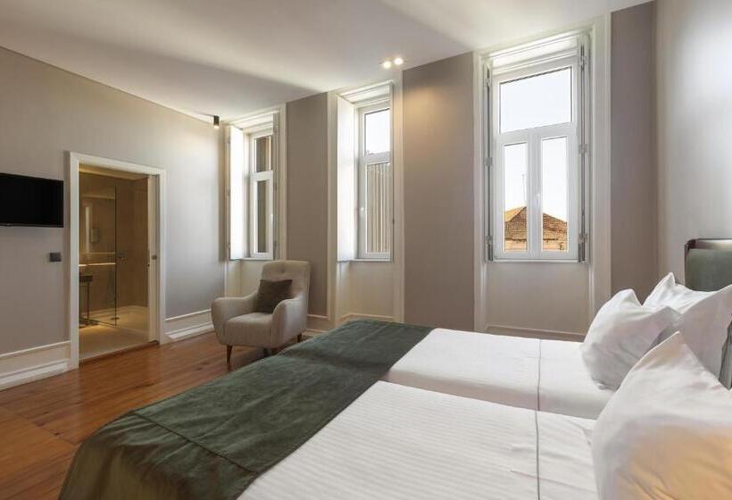 اتاق لوکس, Avenida Boutique