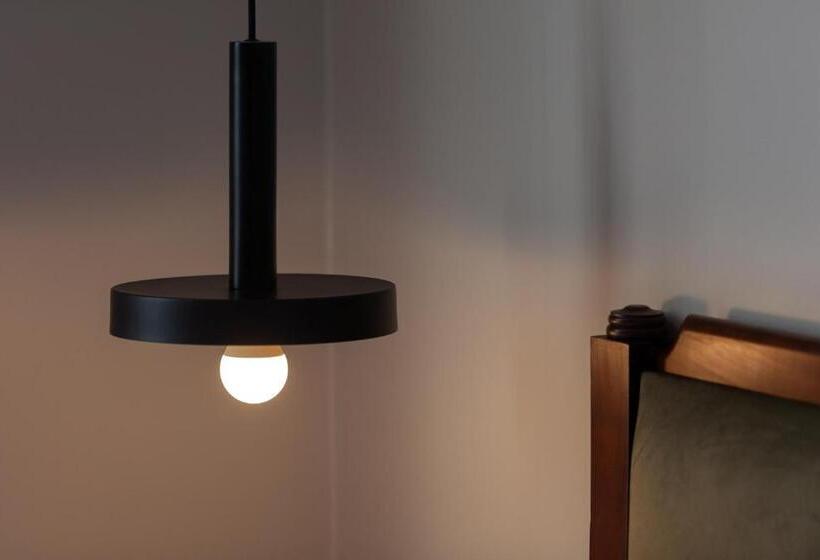 اتاق استاندارد یک نفره, Avenida Boutique