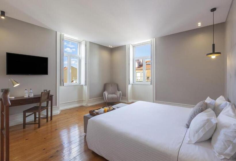 سوییت, Avenida Boutique