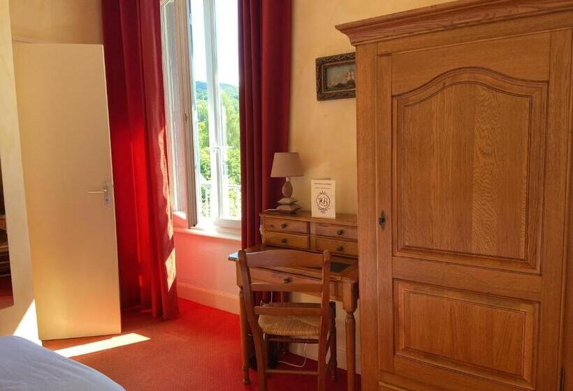 جناح جونيور, Beauséjour