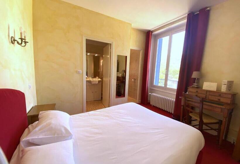 جناح جونيور, Beauséjour