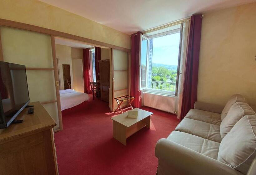 جناح جونيور, Beauséjour