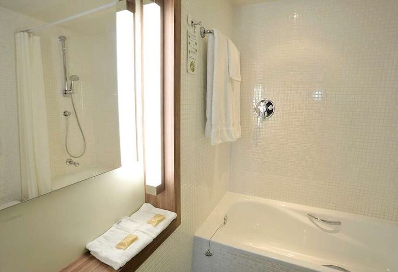 标准间, Travelodge Málaga Airport