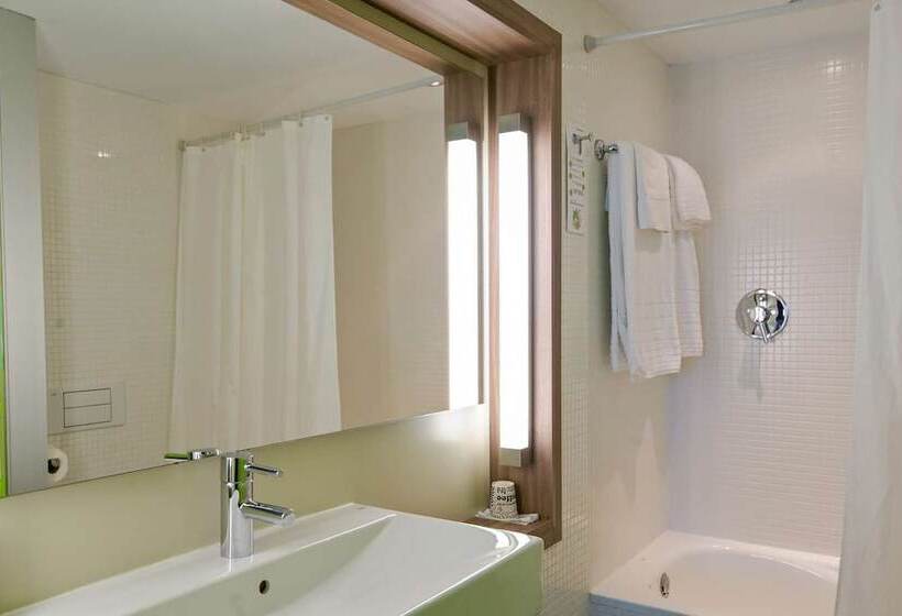 اتاق استاندارد, Travelodge Málaga Airport