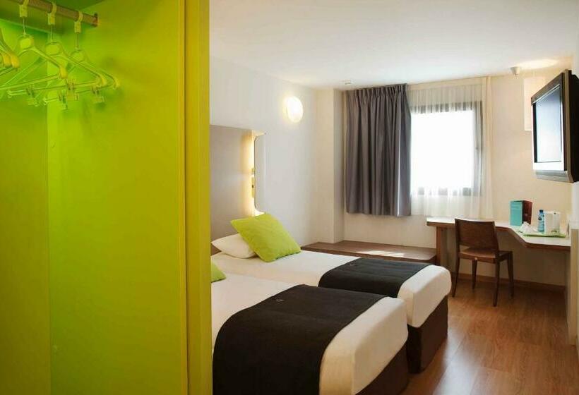 اتاق استاندارد, Travelodge Málaga Airport