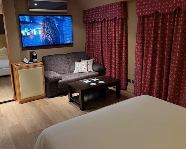 舒适型房间, Coto Real