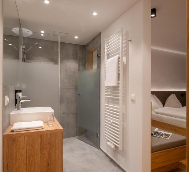 إستوديو قياسى, Ferienhof Neusacher Moser