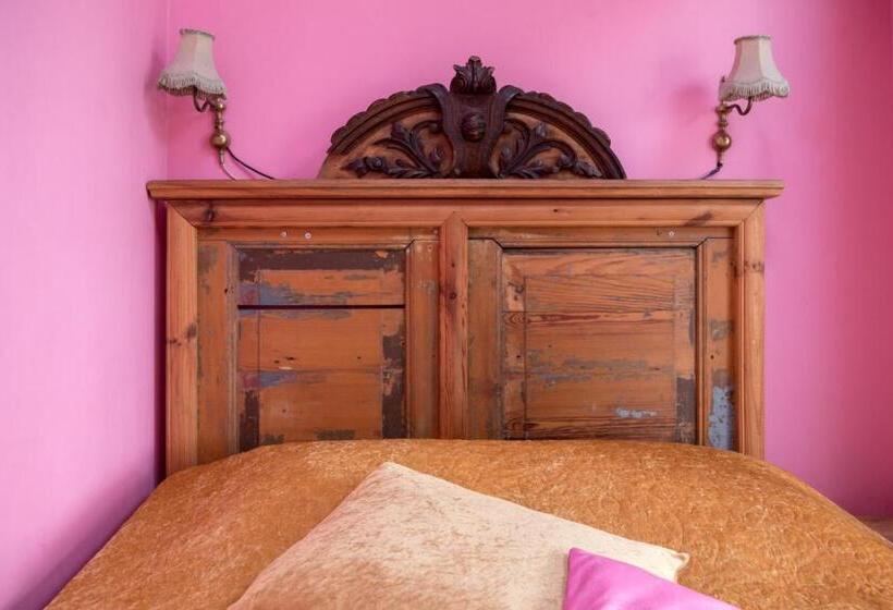 اتاق استاندارد, Fontaine Valhalla