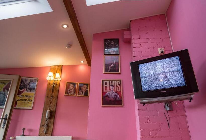 اتاق استاندارد, Fontaine Valhalla