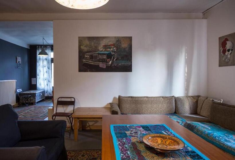 آپارتمان 1 خوابه همکف, Fontaine Valhalla