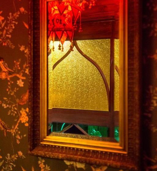 اتاق لوکس با بالکن, Fontaine Valhalla