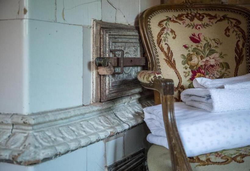 اتاق لوکس, Fontaine Valhalla